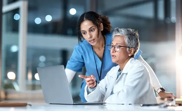 أدوات وأساليب التثقيف الصحي داخل بيئة العمل